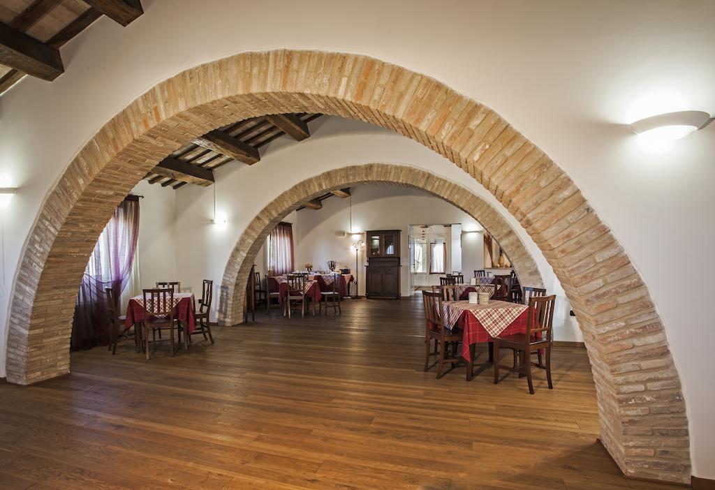 Hotel Il Ristoro Del Viandante Offagna Zewnętrze zdjęcie