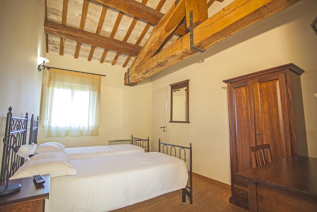 Hotel Il Ristoro Del Viandante Offagna Pokój zdjęcie